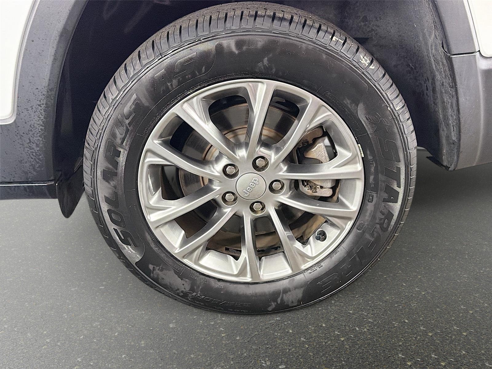Used 2021 Jeep Cherokee Latitude Lux w/ Sun & Sound Group FWD image 28