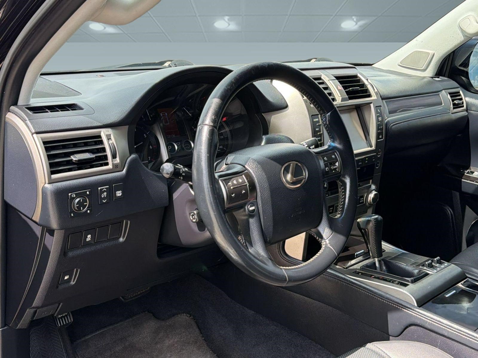 Used 2019 Lexus GX 460 w/ Navigation Package AWD/4WD image 4