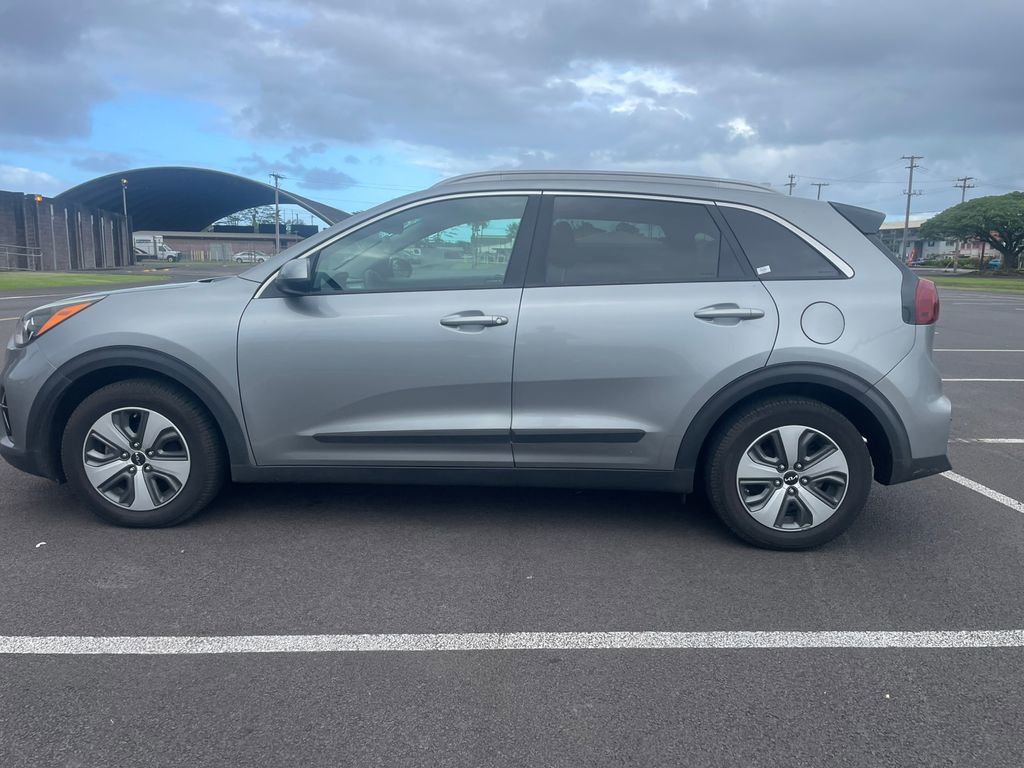 Used 2022 Kia Niro LX FWD image 9
