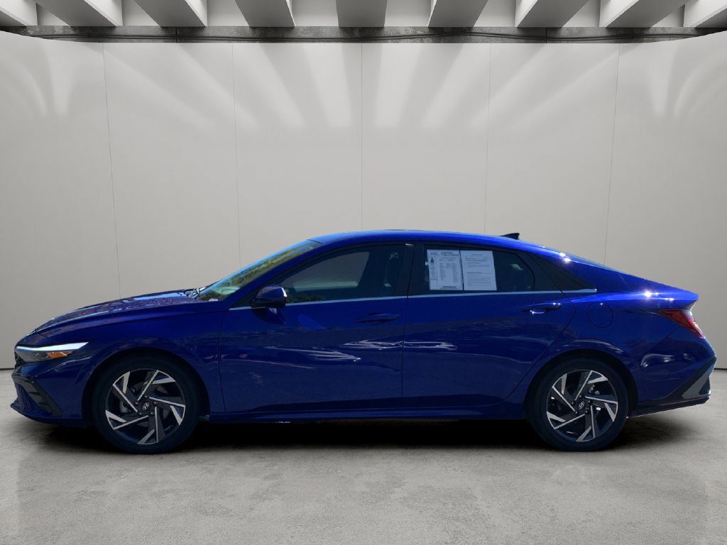 Certified 2024 Hyundai Elantra SEL w/ Convenience Package FWD image 2