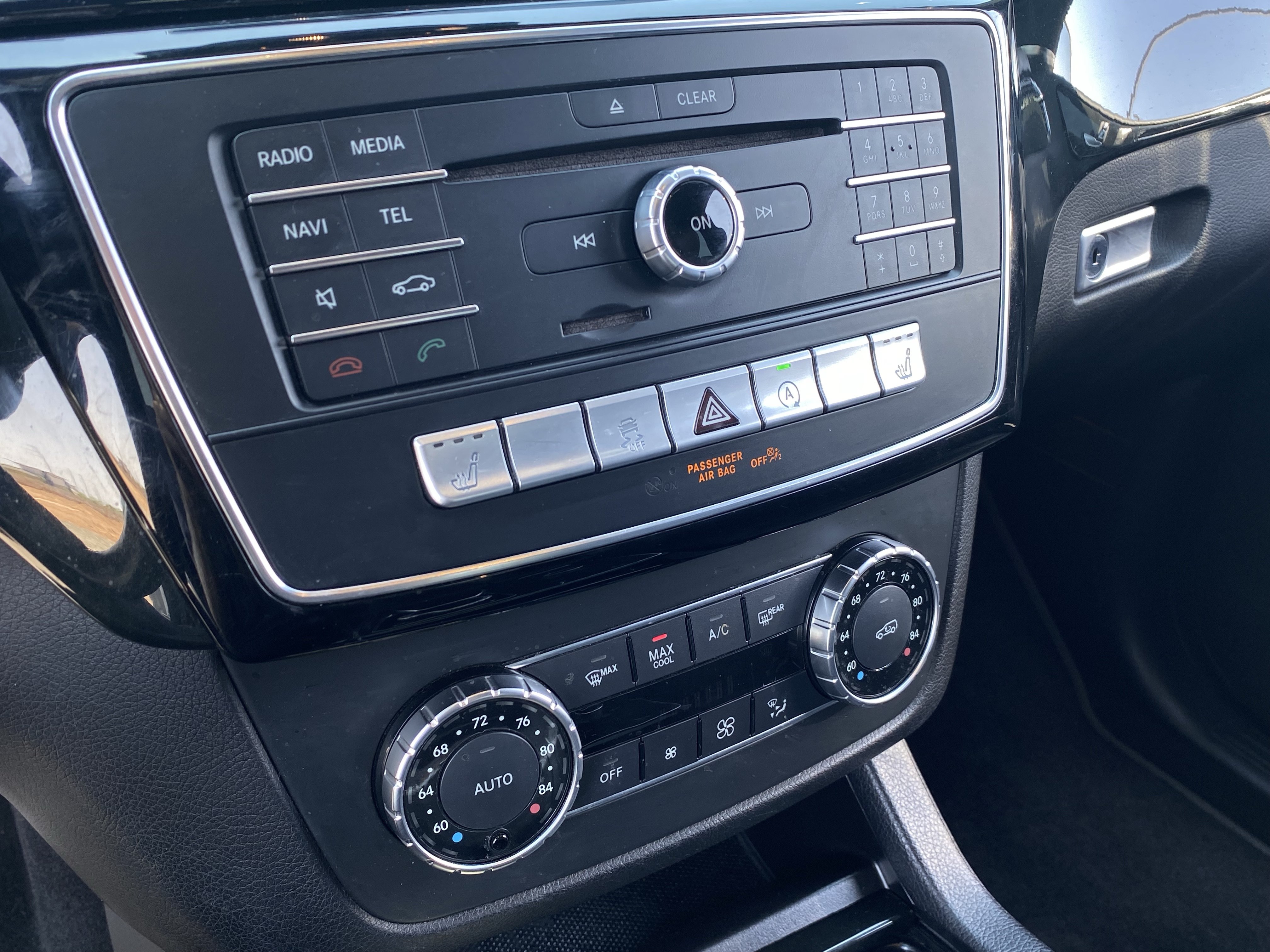 Used 2019 Mercedes-Benz GLE 400 4MATIC image 25