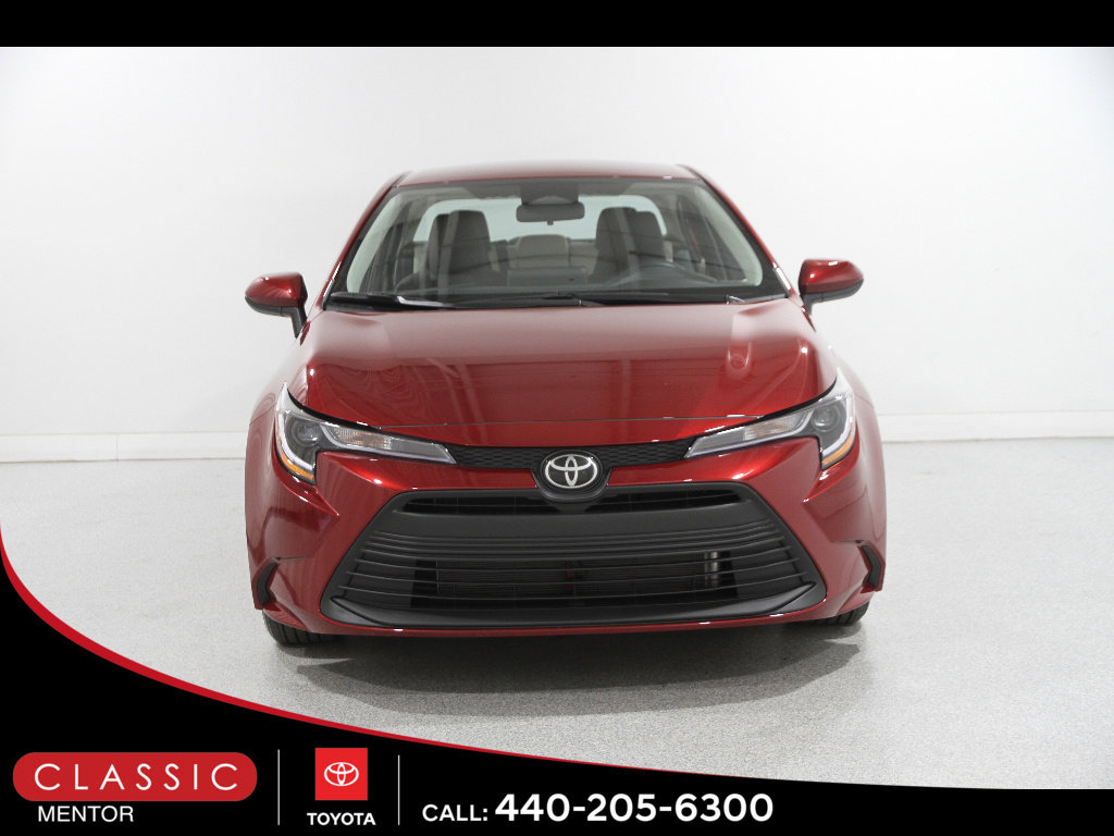 Certified 2025 Toyota Corolla LE FWD image 2