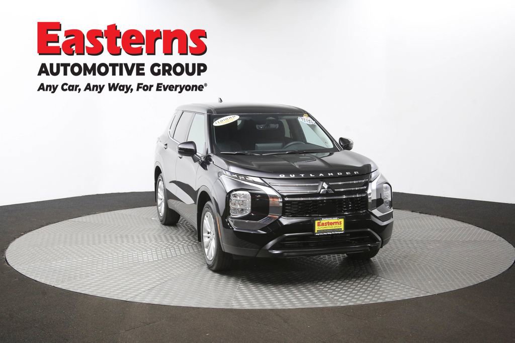 Used 2025 Mitsubishi Outlander ES image 51