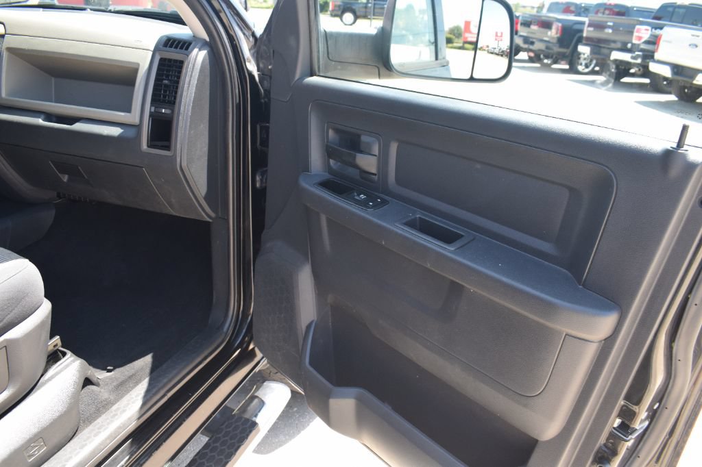 Used 2012 RAM 2500 ST w/ Chrome Appearance Group AWD/4WD image 16