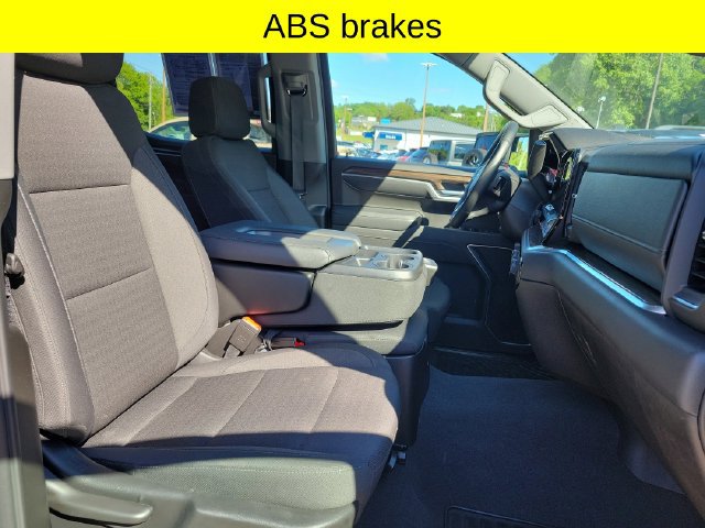 Used 2026 Chevrolet Silverado 1500 LT AWD/4WD image 30