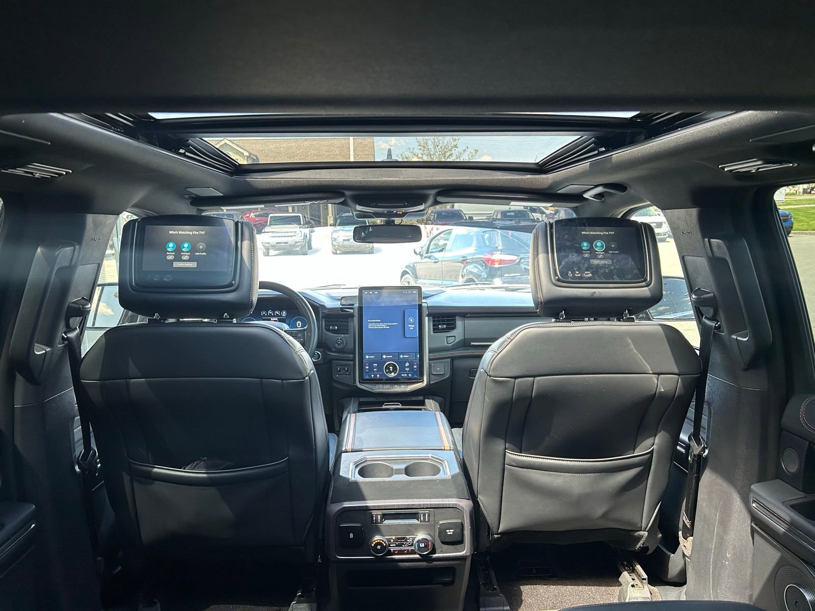 Used 2023 Ford Expedition Max Platinum AWD/4WD image 24