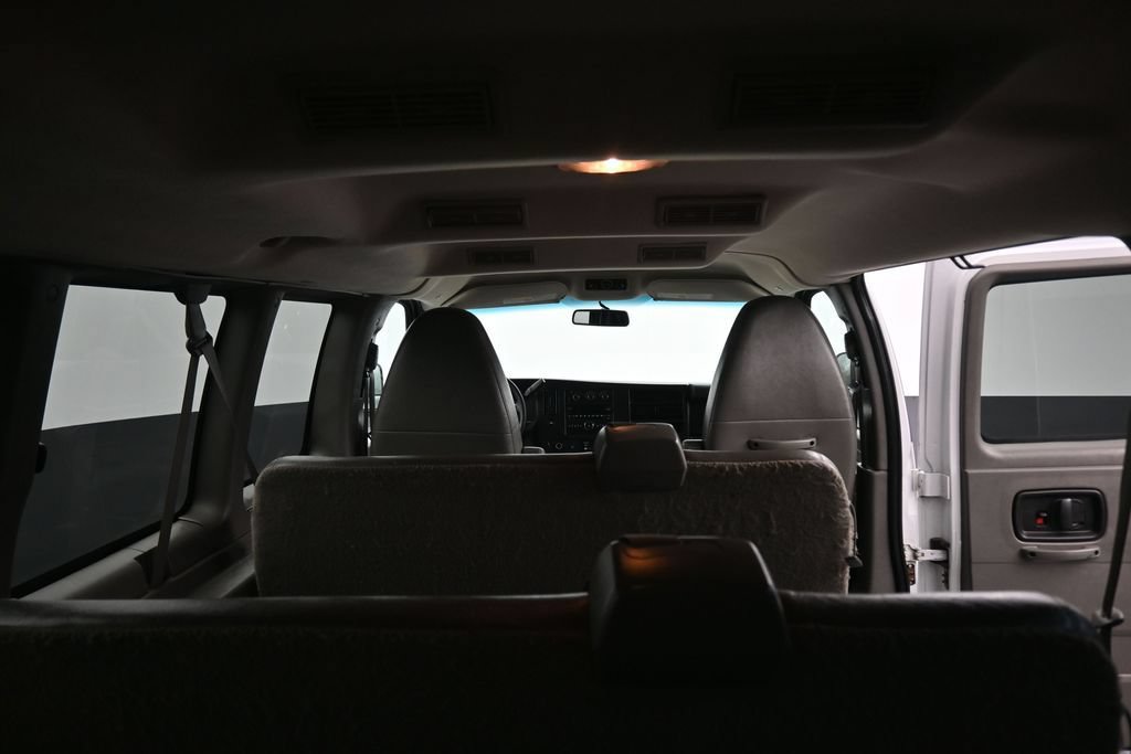 Used 2014 Chevrolet Express 3500 LS RWD image 40