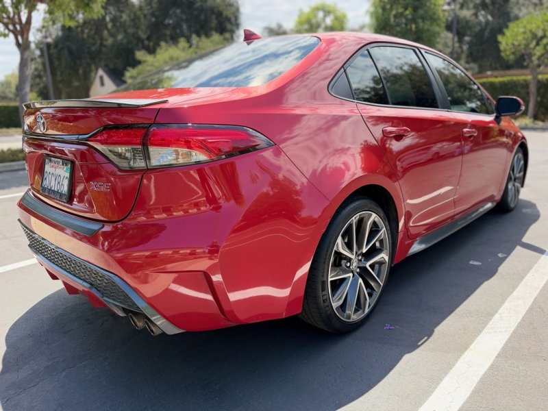 Used 2020 Toyota Corolla XSE FWD image 5