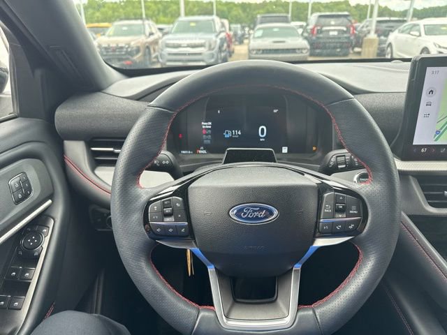 Used 2025 Ford Explorer ST-Line w/ Premium Package AWD/4WD image 12