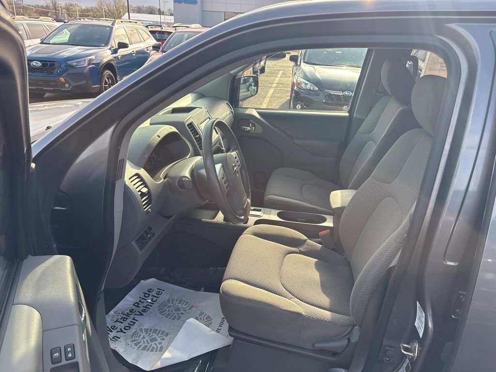 Used 2019 Nissan Frontier SV w/ Value Truck Package image 9