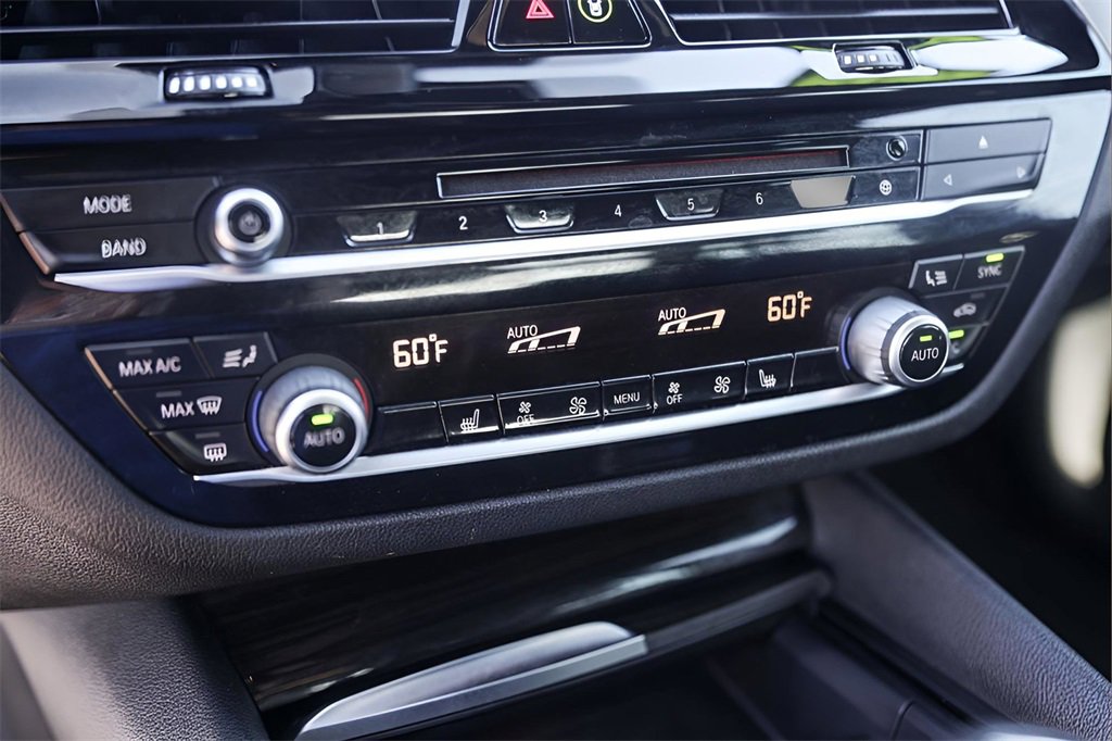 Used 2019 BMW 530i w/ Convenience Package image 19