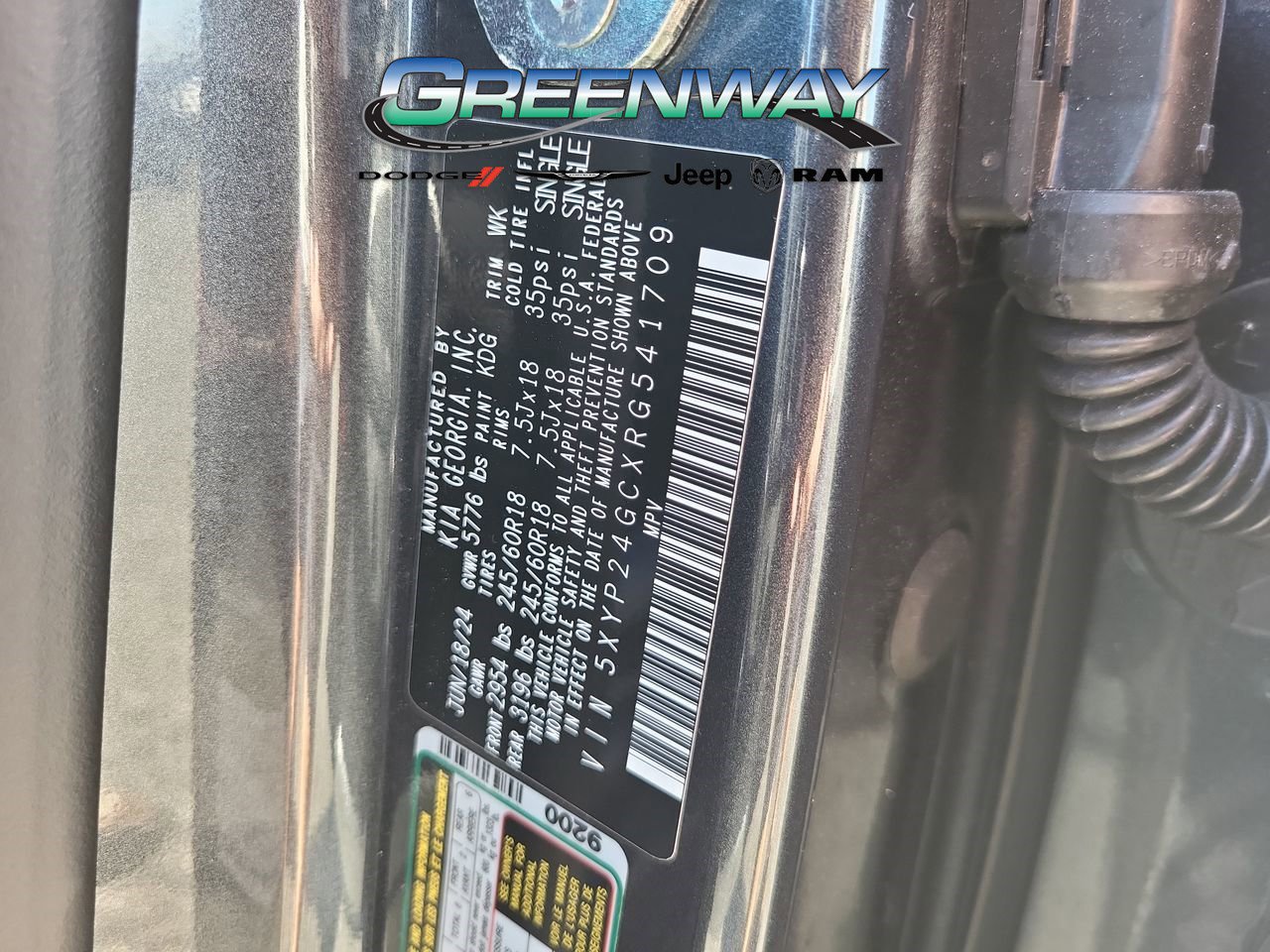 Used 2024 Kia Telluride LX image 32