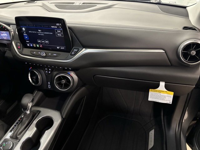 Used 2025 Chevrolet Blazer LT w/ Driver Confidence Package image 19