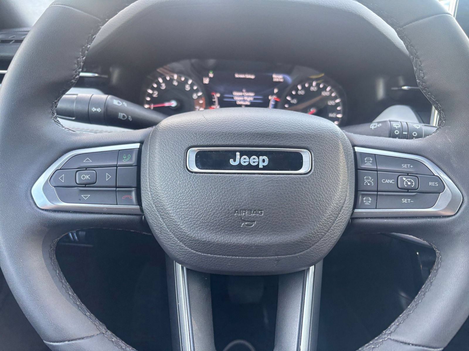 Used 2025 Jeep Compass Limited AWD/4WD image 29