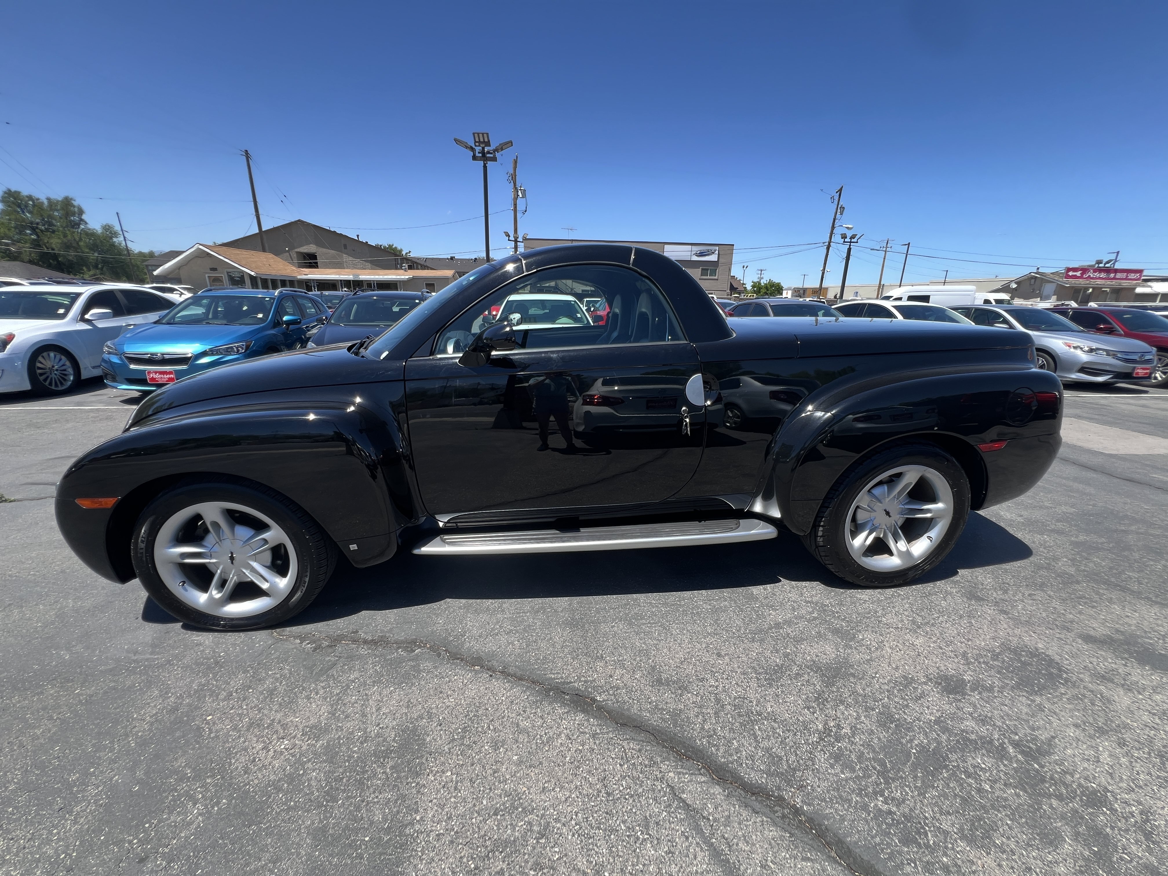 Used 2006 Chevrolet SSR w/ Preferred Equipment Group RWD image 5