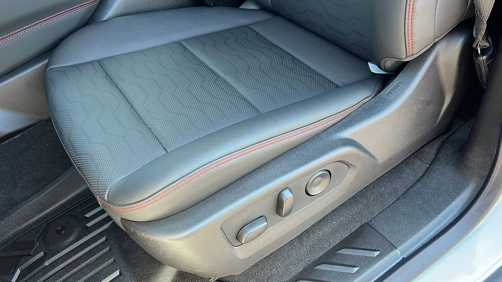 New 2026 Chevrolet Colorado Z71 w/ Technology Package image 19