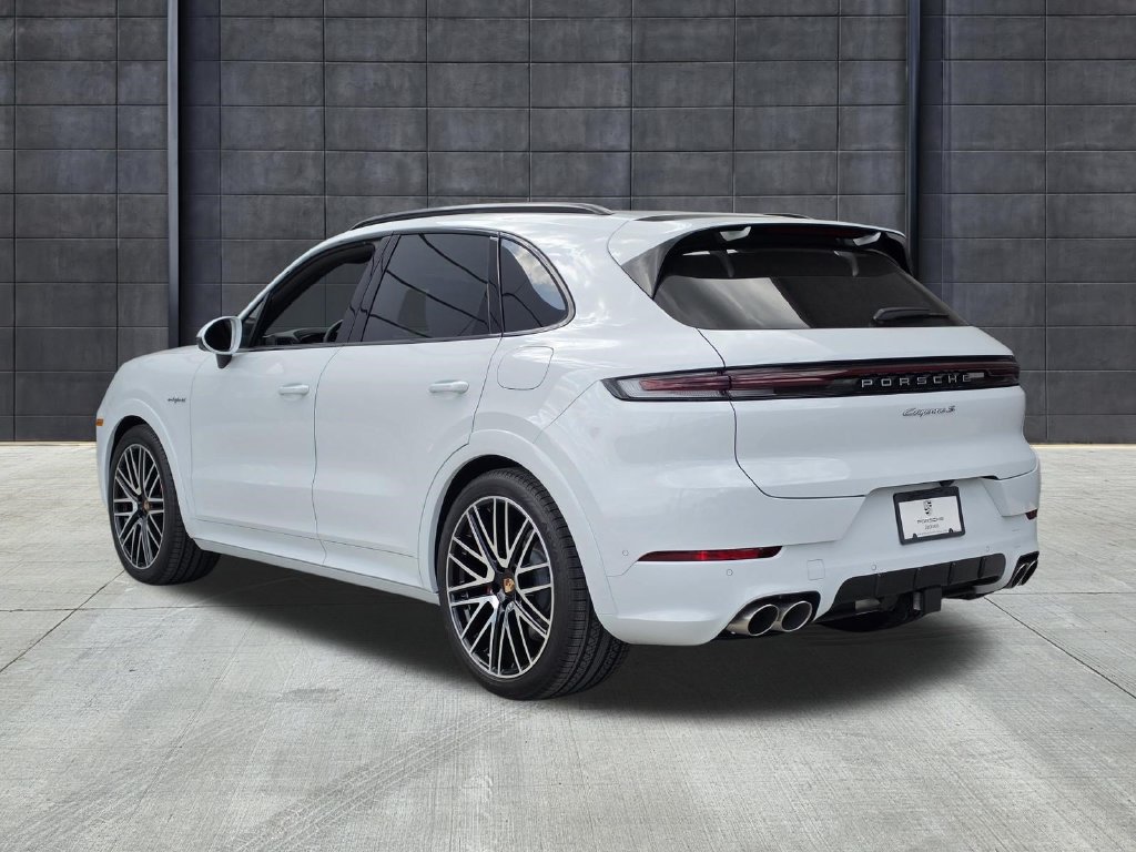 New 2026 Porsche Cayenne S AWD/4WD image 3