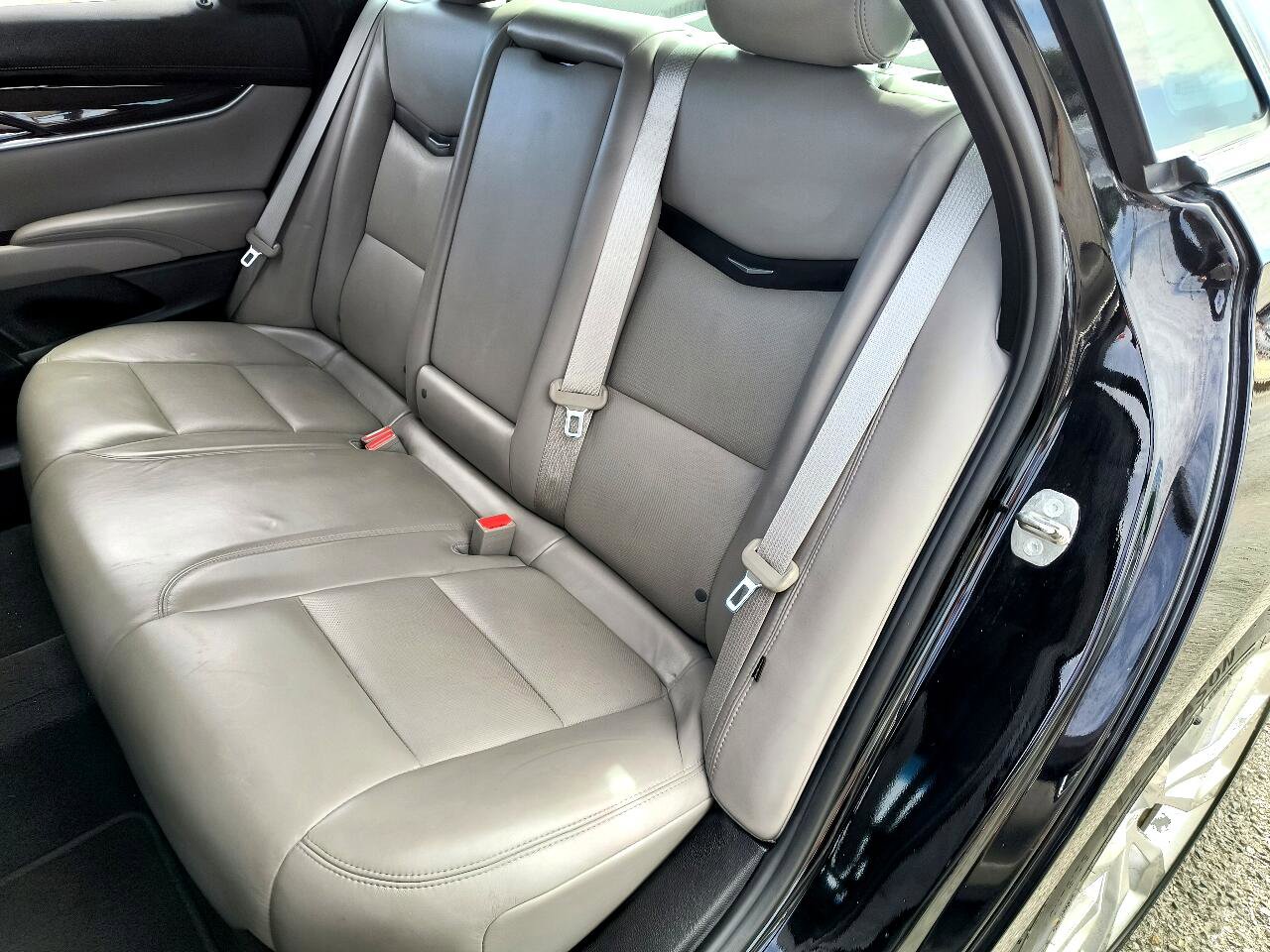 Used 2017 Cadillac XTS Luxury image 23