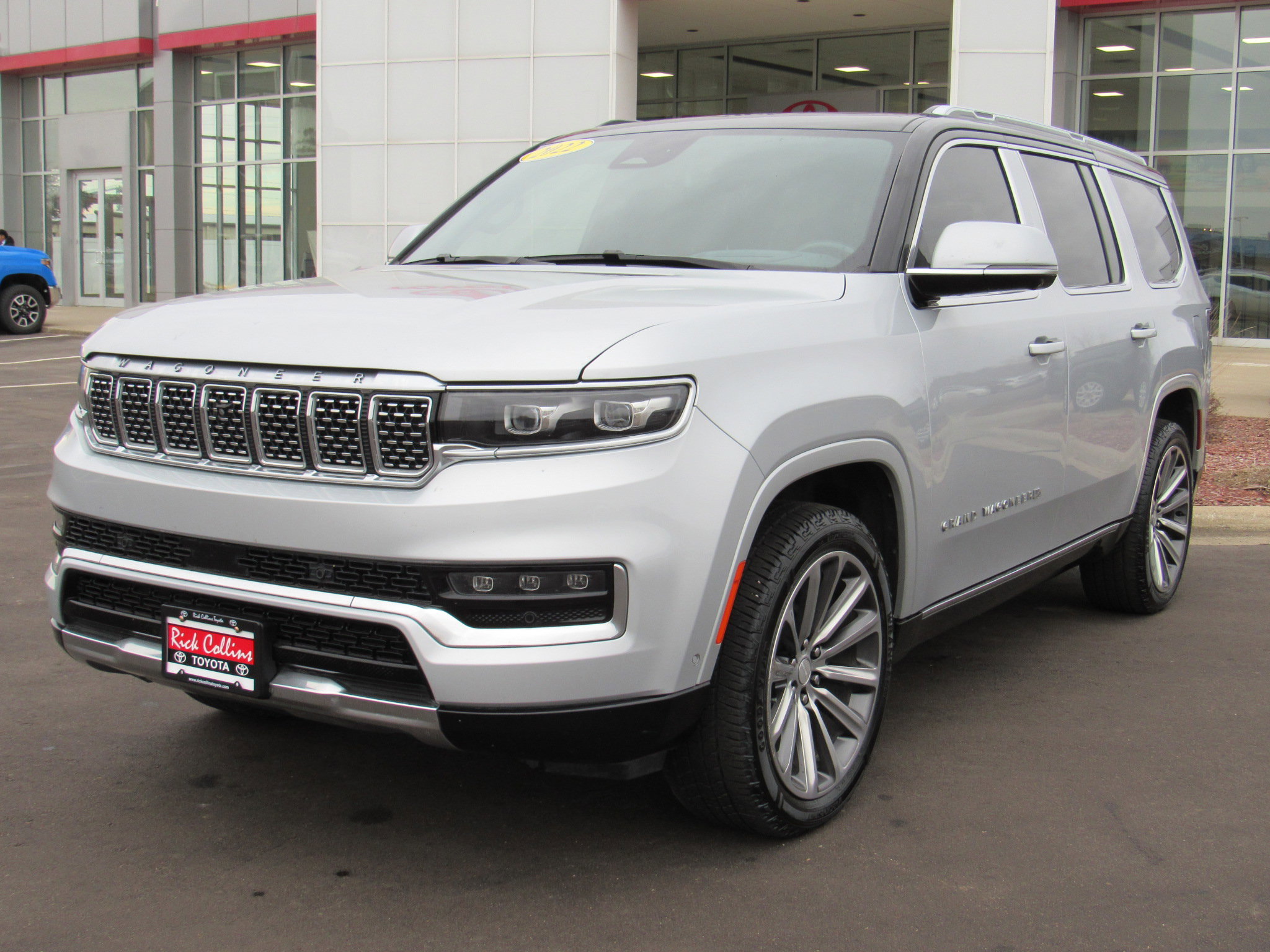 Used 2022 Jeep Grand Wagoneer Series II image 2