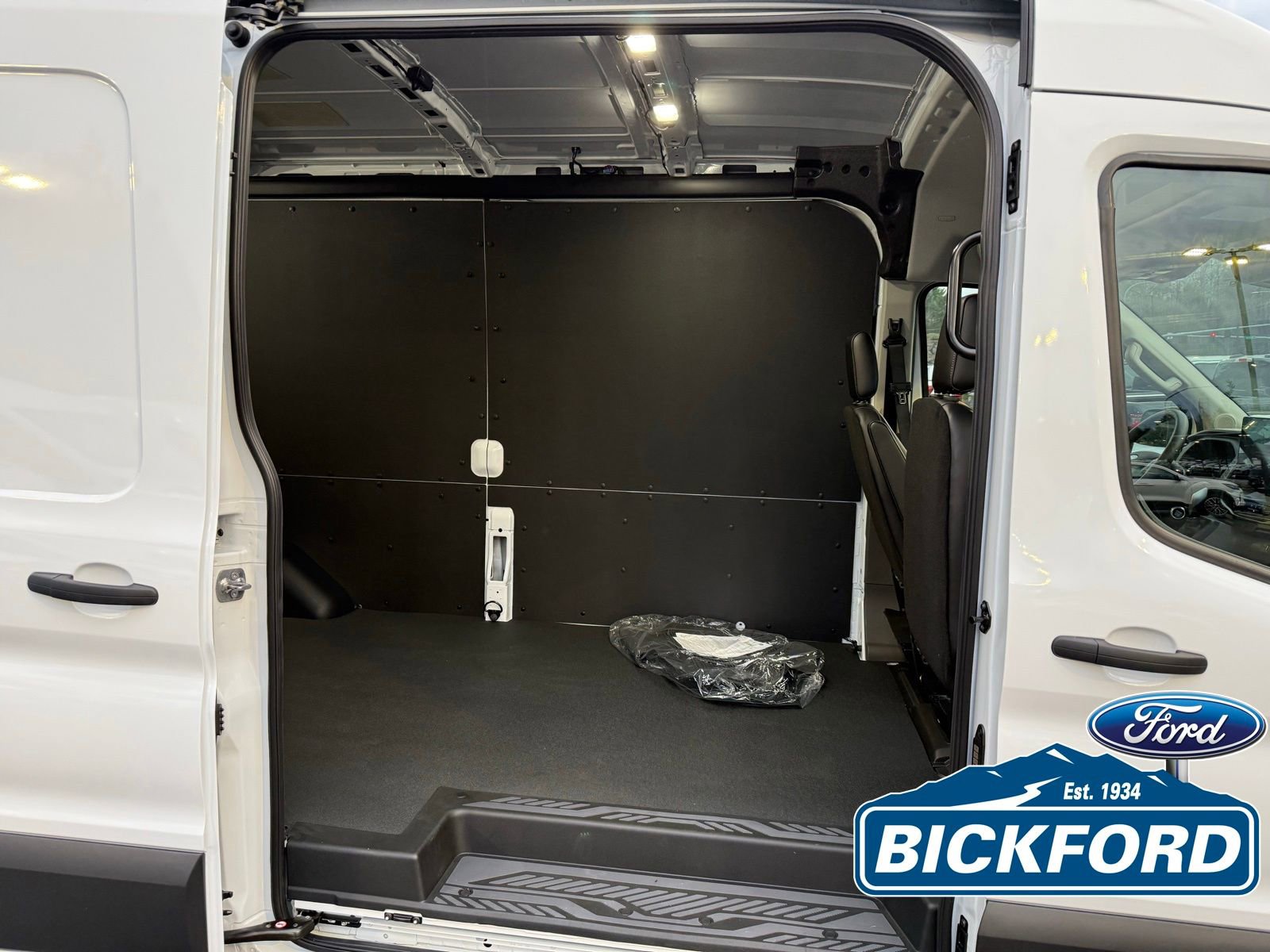 New 2026 Ford Transit 150 148 Medium Roof AWD w/ Load Area Protection Package image 4