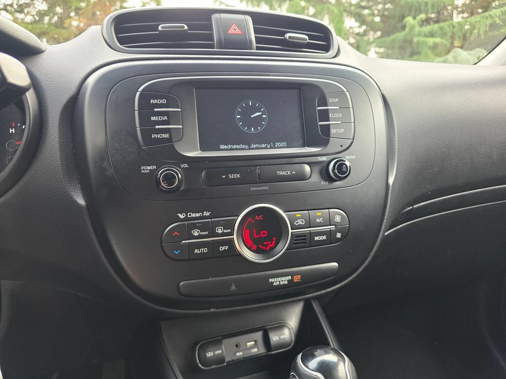Used 2017 Kia Soul + w/ Designer's Package FWD image 17