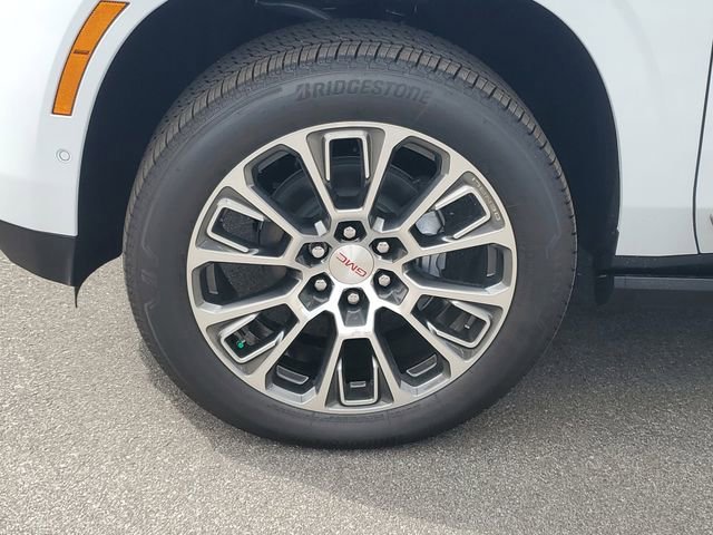 New 2026 GMC Yukon XL Denali w/ Denali Reserve Package image 34