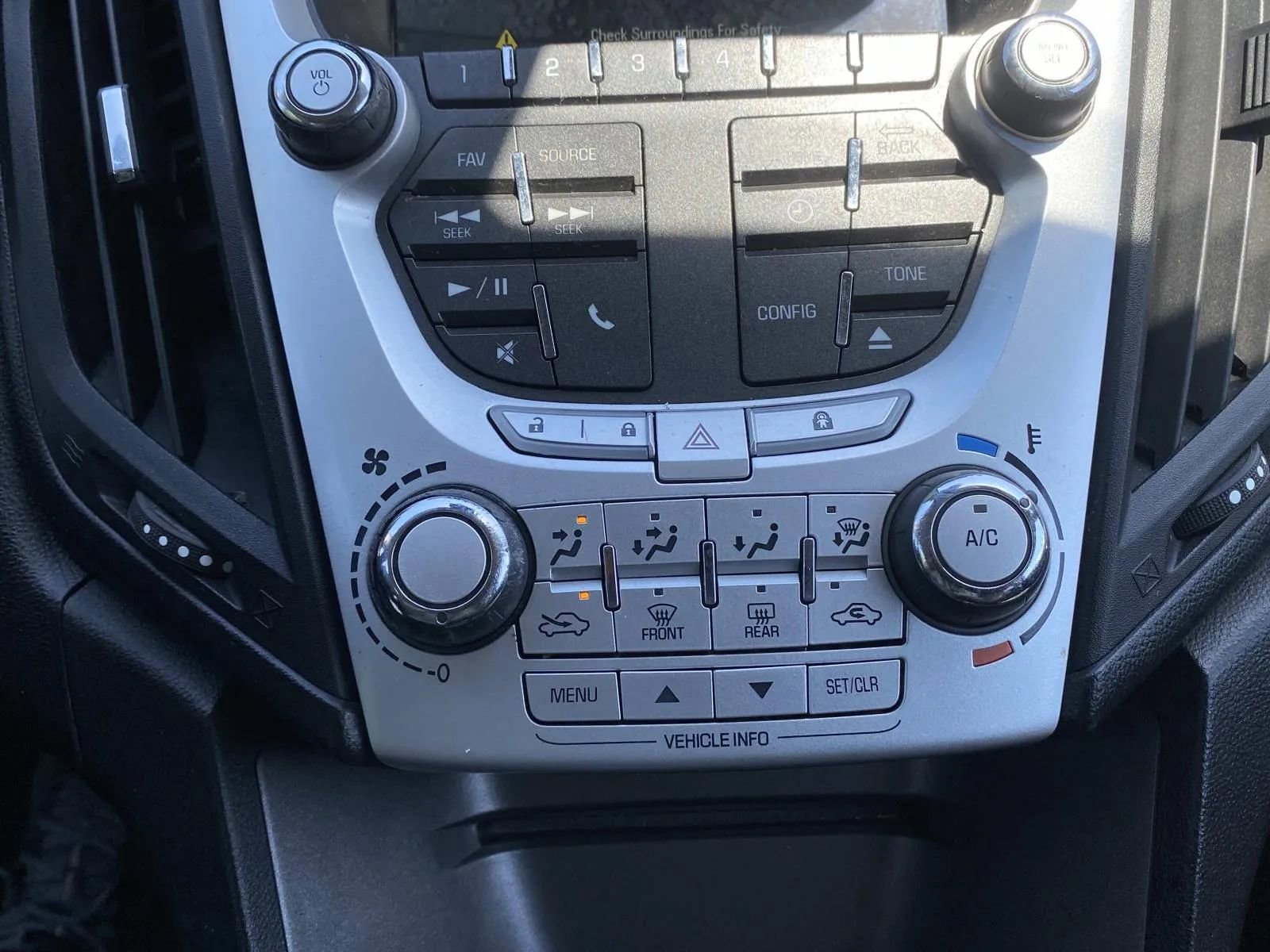 Used 2013 Chevrolet Equinox LT w/ Driver Convenience Package FWD image 26