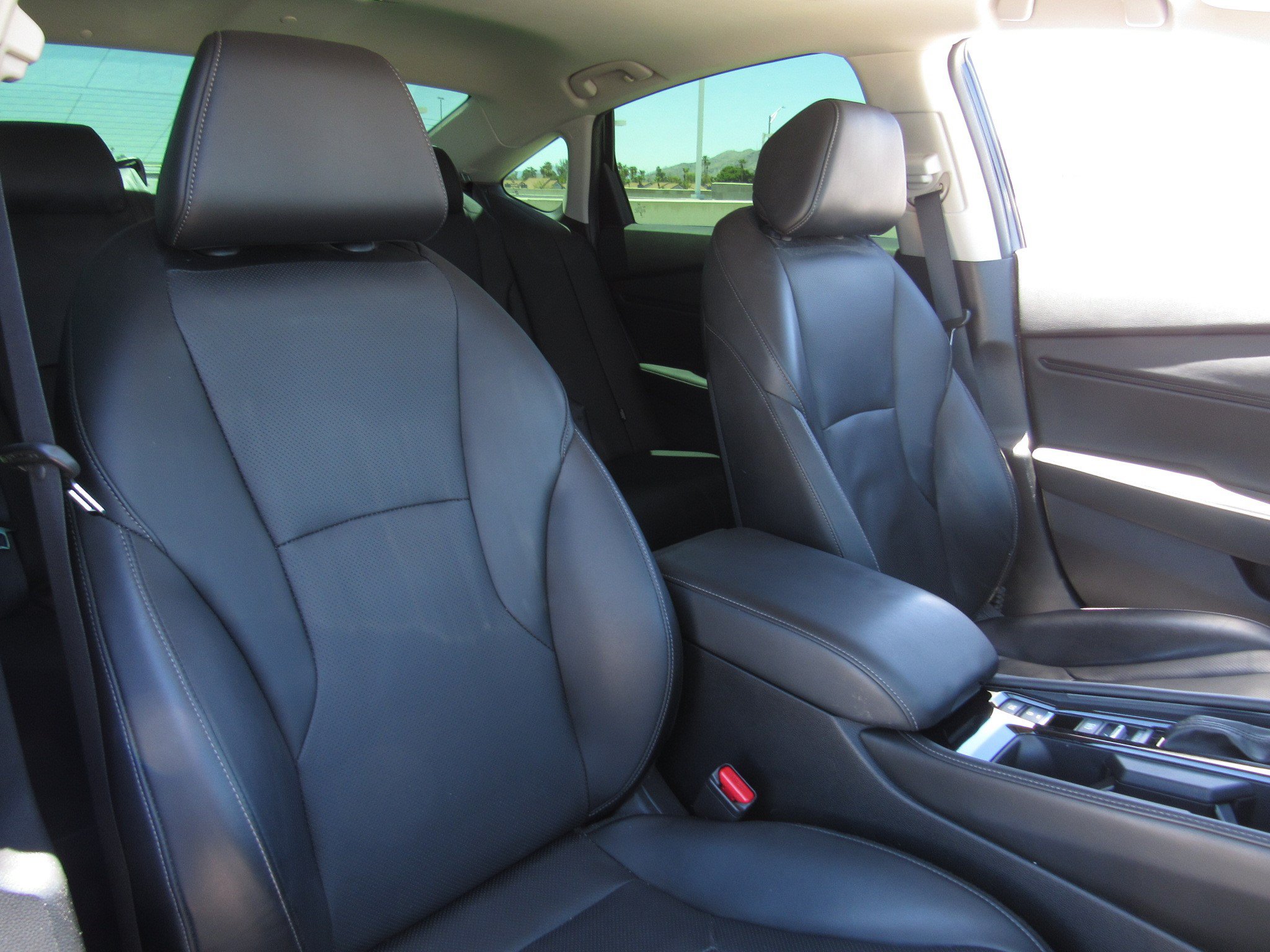 Used 2023 Honda Accord Touring image 11