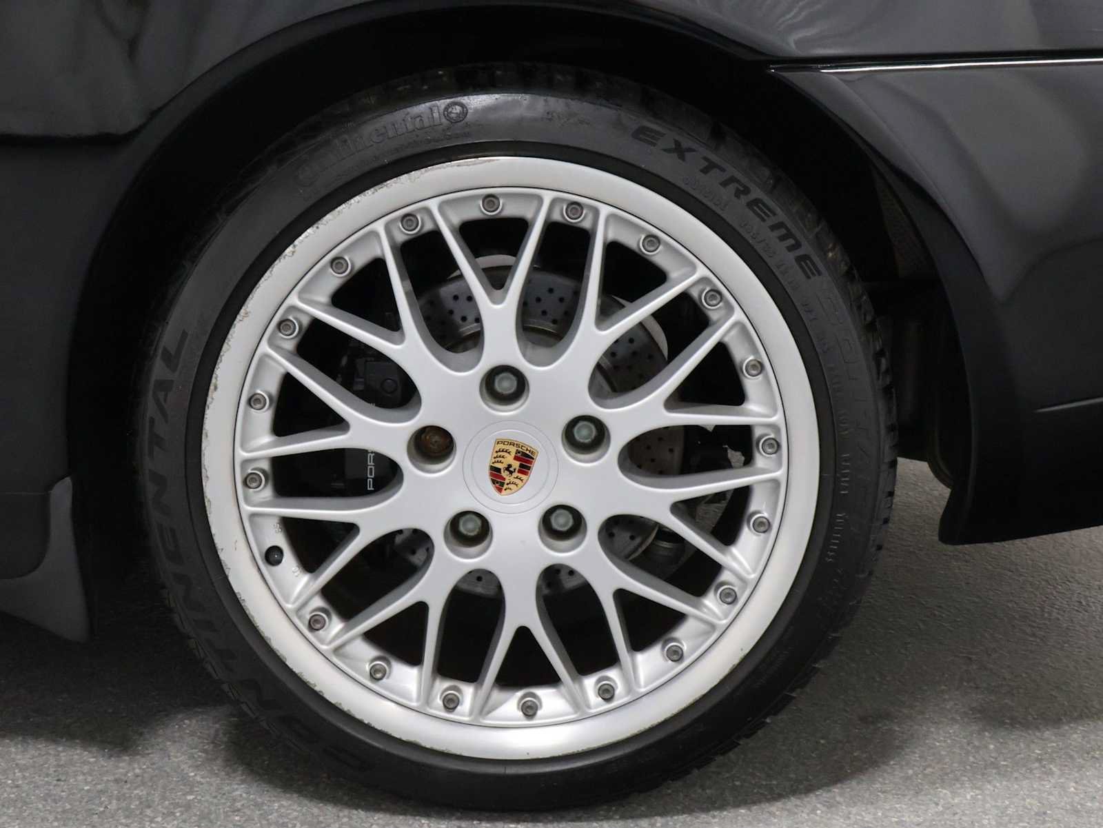 Used 2001 Porsche 911 Carrera 4 AWD/4WD image 33
