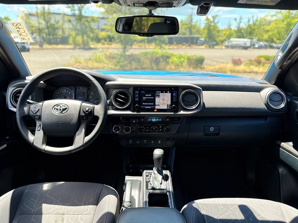 Used 2017 Toyota Tacoma TRD Off-Road AWD/4WD image 23