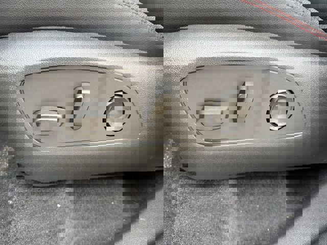 New 2026 Chevrolet Traverse RS image 13