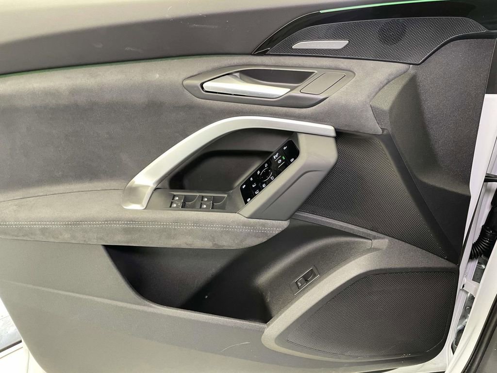 New 2025 Audi SQ5 Premium Plus image 34