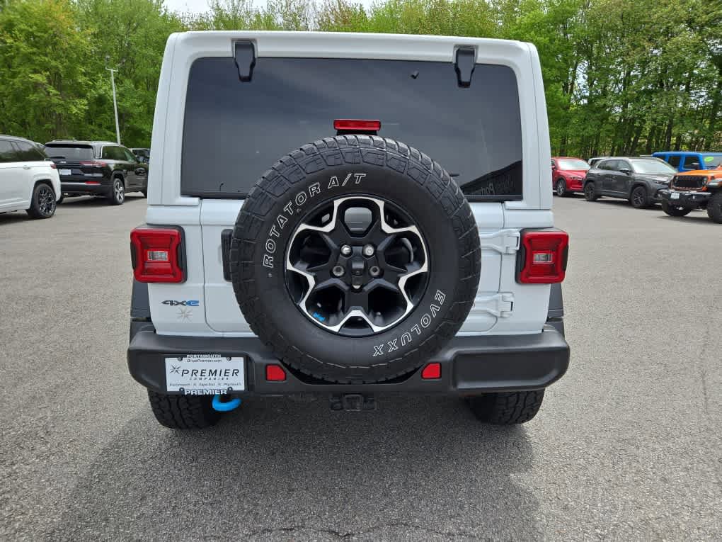 Used 2023 Jeep Wrangler Unlimited Rubicon 4xe w/ Cold Weather Group AWD/4WD image 5