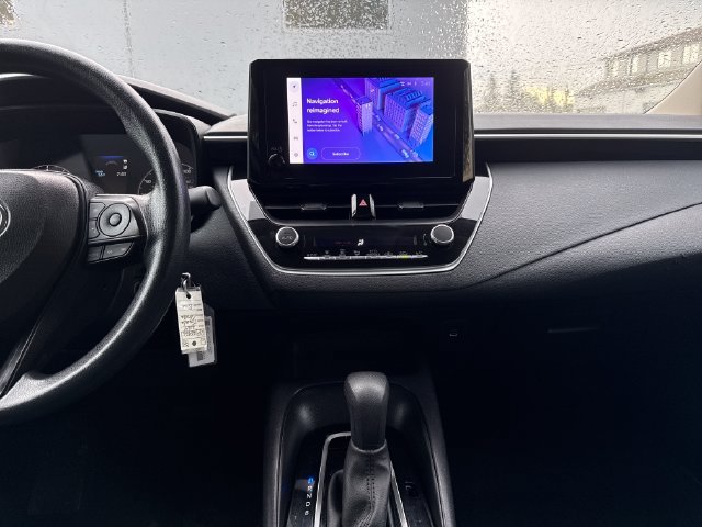 Used 2024 Toyota Corolla LE FWD image 22