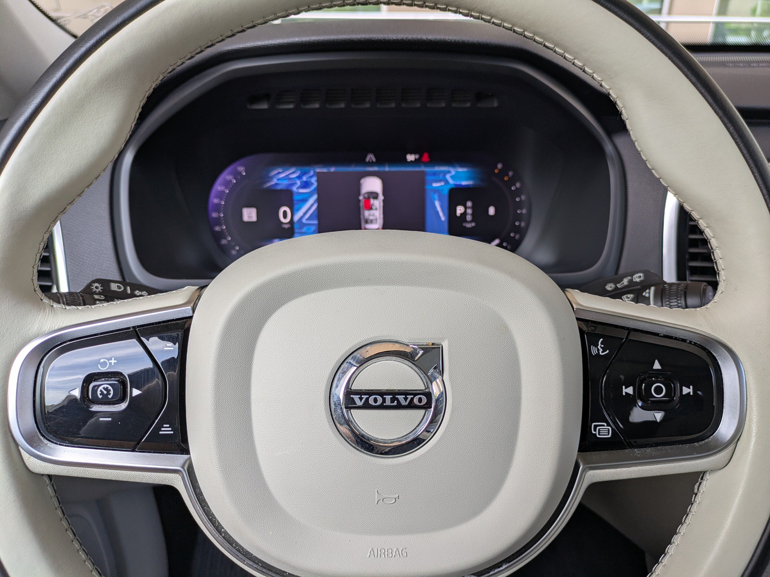 Used 2024 Volvo XC90 B6 Plus w/ Protection Package Premier AWD/4WD image 29