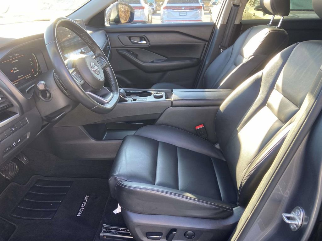 Used 2024 Nissan Rogue SL image 14