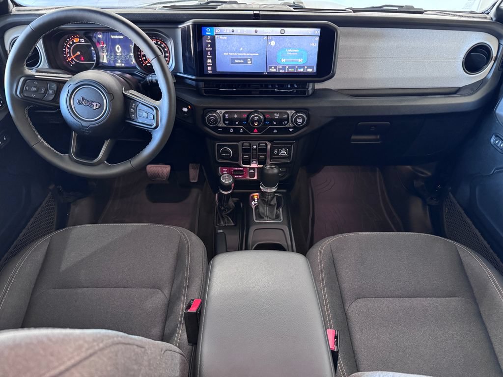 Used 2025 Jeep Wrangler Unlimited Sport AWD/4WD image 11