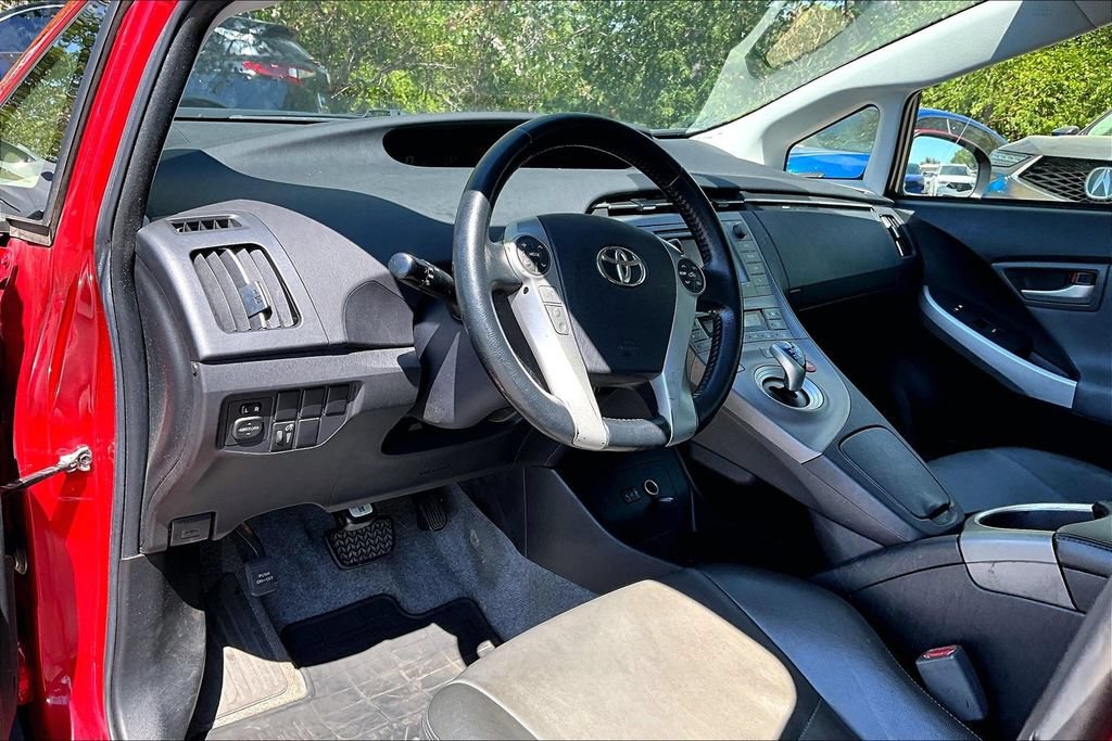 Used 2015 Toyota Prius Four FWD image 15