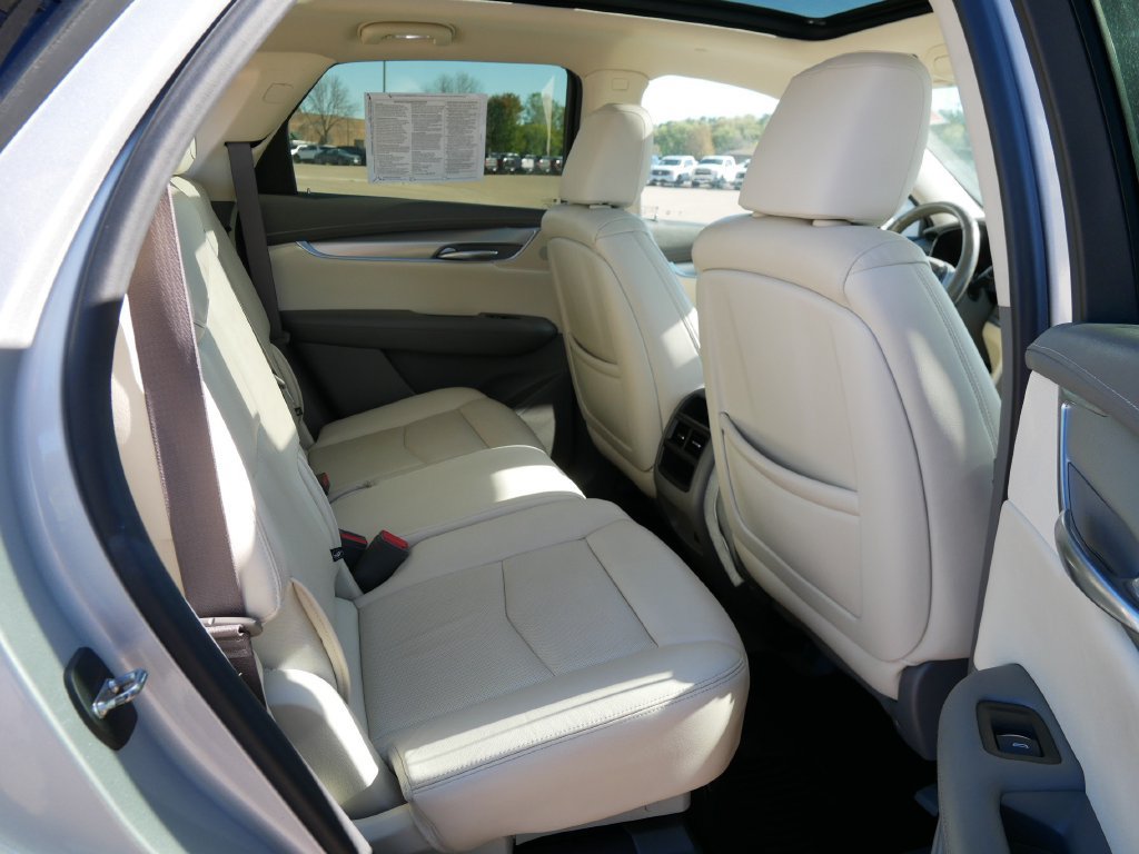 Used 2019 Cadillac XT5 Luxury AWD/4WD image 12