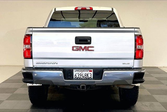 Used 2017 GMC Sierra 1500 SLE w/ Suspension Package, Off-Road AWD/4WD image 3