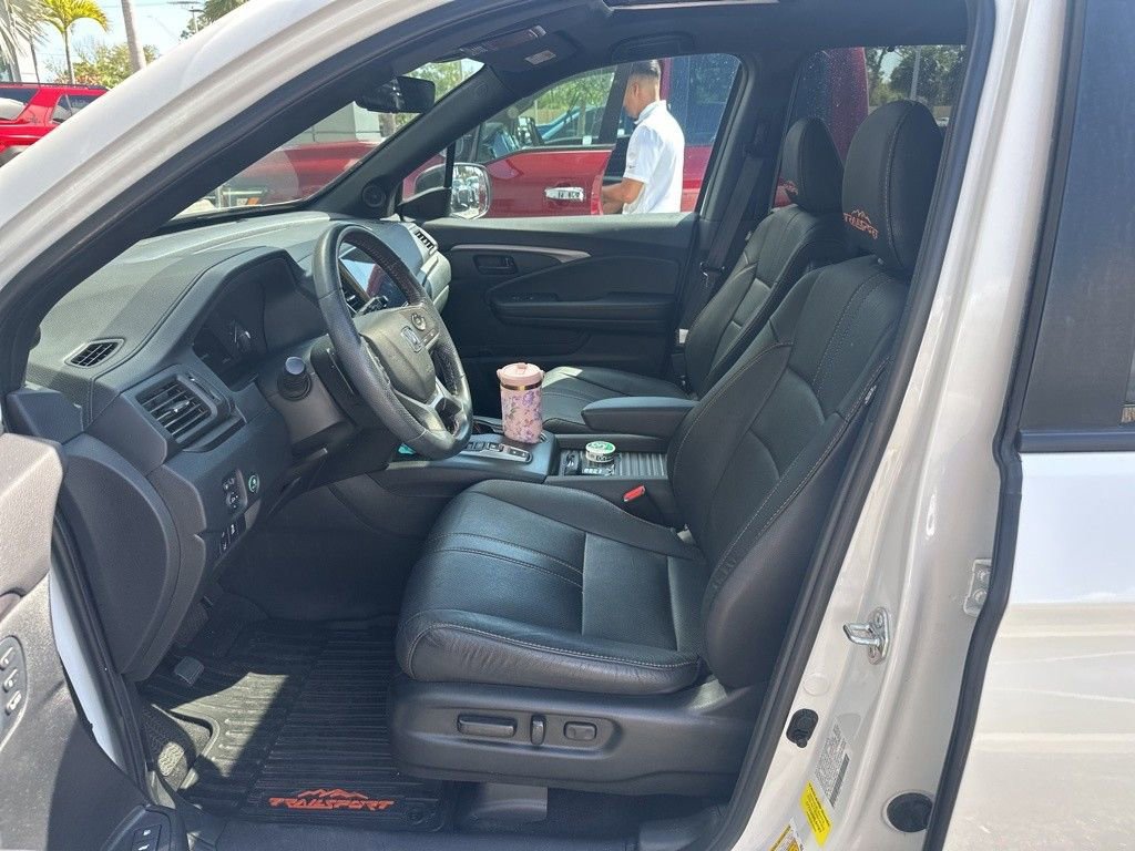 Used 2023 Honda Passport TrailSport image 15