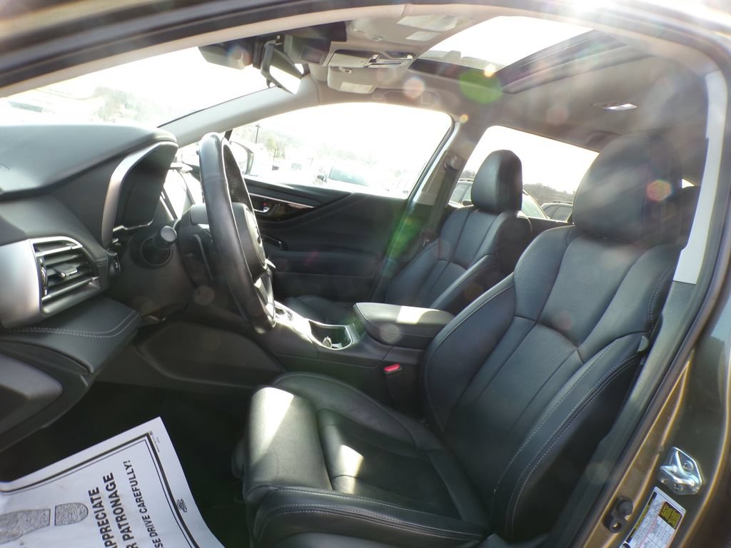 Used 2023 Subaru Outback Touring AWD/4WD image 16