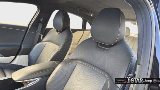 Used 2024 Lucid Air Touring AWD/4WD image 10