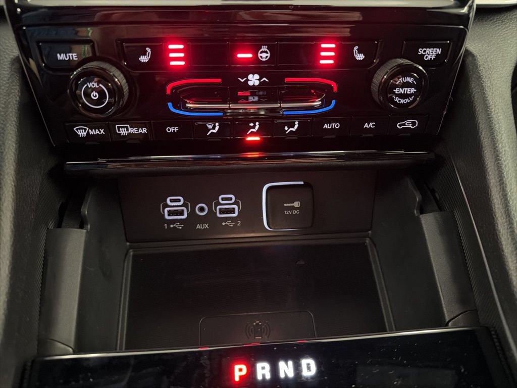 New 2025 Jeep Grand Cherokee Laredo X w/ Luxury Tech Group I AWD/4WD image 17