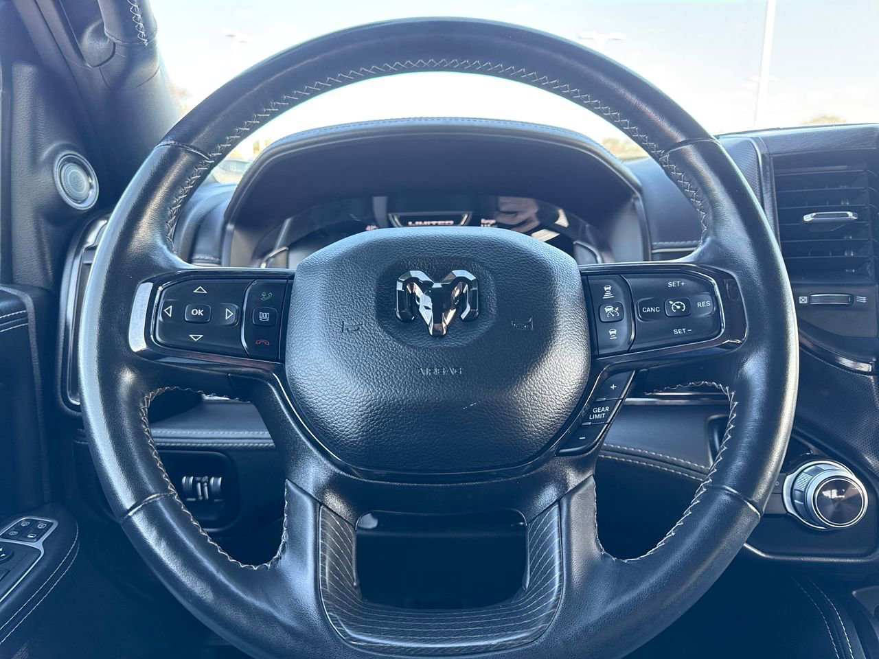 Used 2024 RAM 2500 Limited image 18