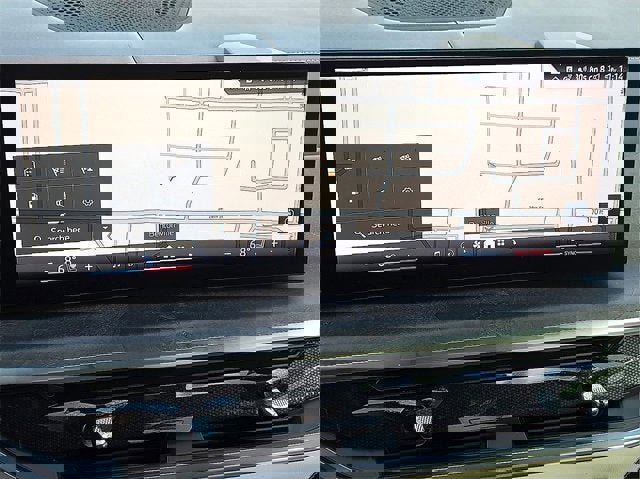 Used 2025 BMW X7 xDrive40i w/ Executive Package image 18