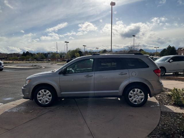 Used 2019 Dodge Journey SE FWD image 4