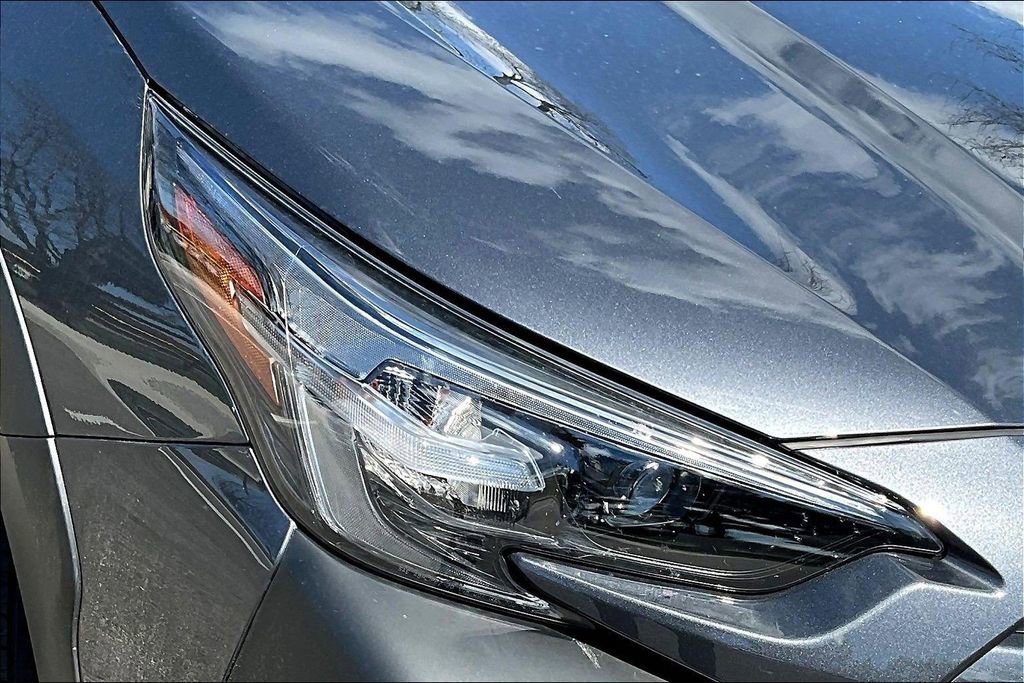 Used 2025 Subaru Outback Premium w/ Popular Package #1A image 30