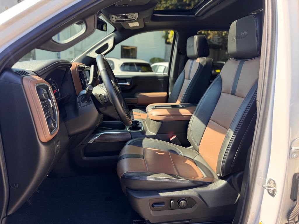 Used 2022 Chevrolet Silverado 1500 High Country w/ Z71 Off-Road Package AWD/4WD image 16
