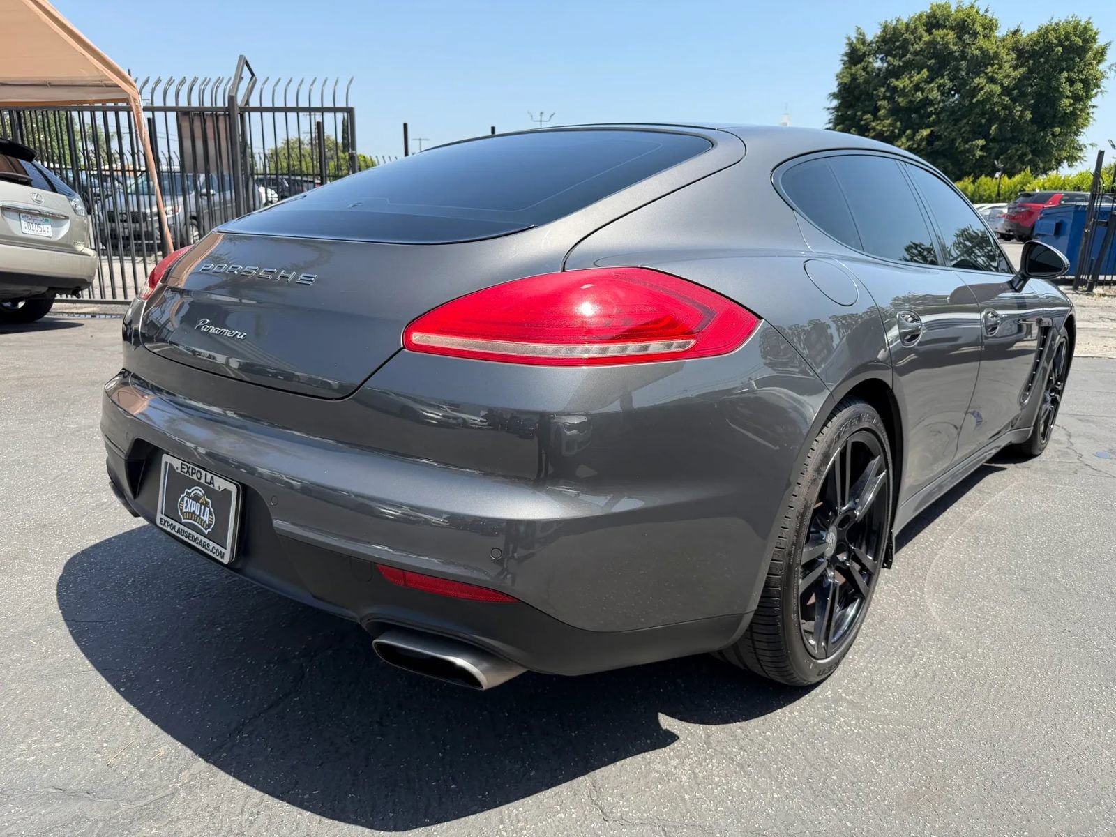 Used 2014 Porsche Panamera 4 AWD/4WD image 21